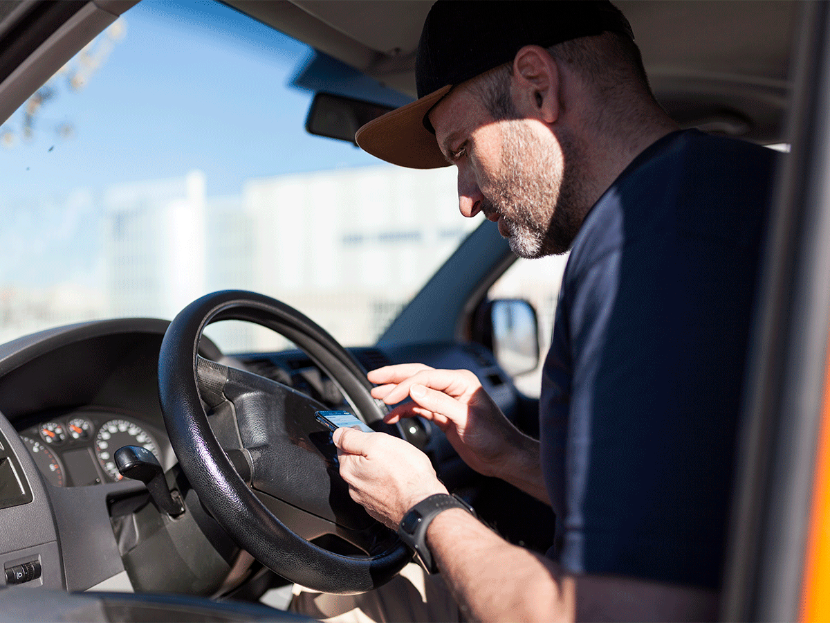 Nieuwe klant registreren onderweg in de werkbus via de mobiele app van DEDDO